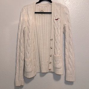 Hollister oversized cable knit button cardigan sweater